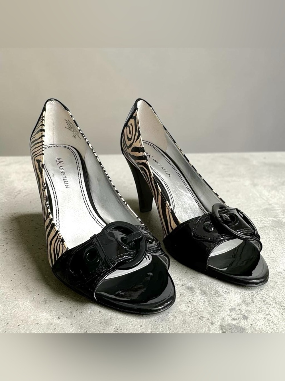 Anne Klein AKMAIA Zebra Print Peep Toe Buckle Heels Rockabilly - Size 8 - Picture 10 of 15